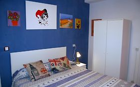 Luna Room